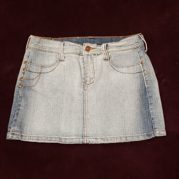 Vintage Y2K BONGO Faded Distressed Denim Low-Rise Mini Jean Skirt - Picture 7 of 8